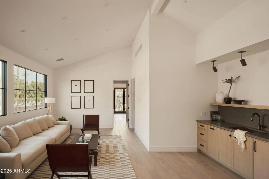 Real Estate Picture 33