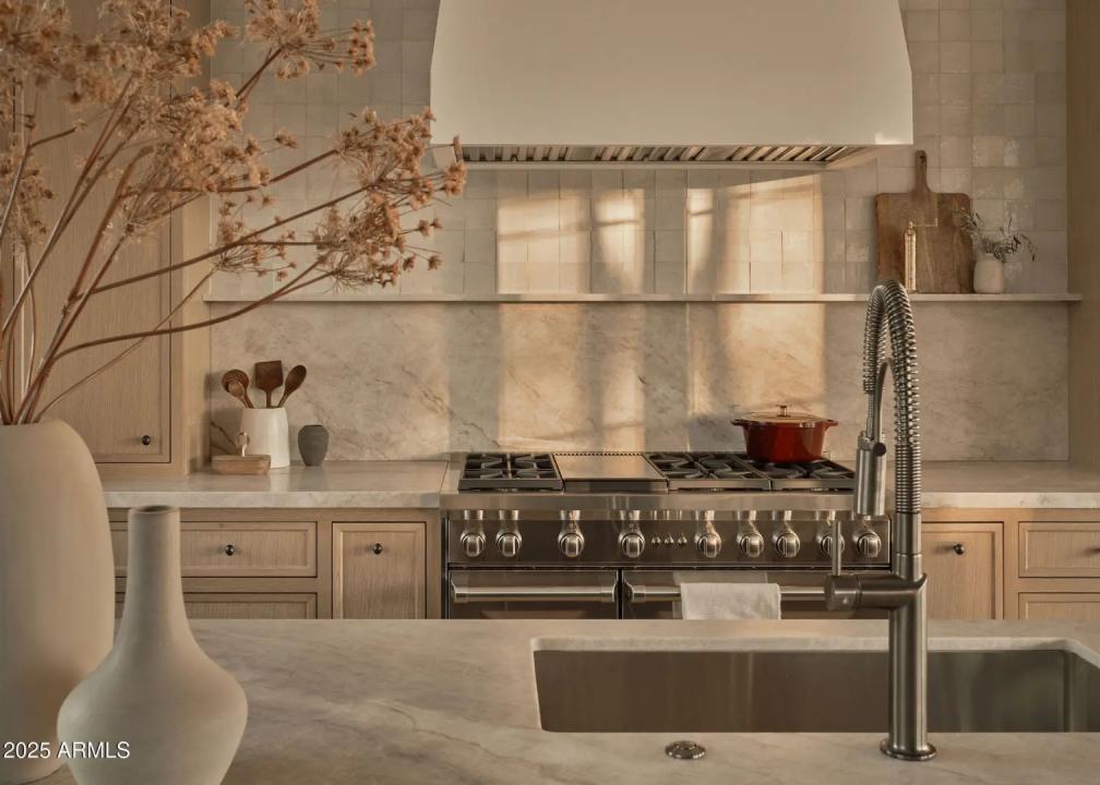 Real Estate Picture 10
