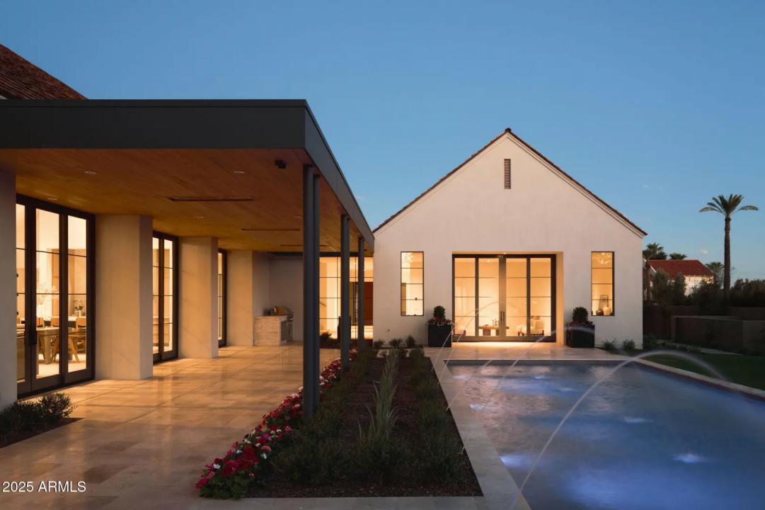Real Estate Picture 3