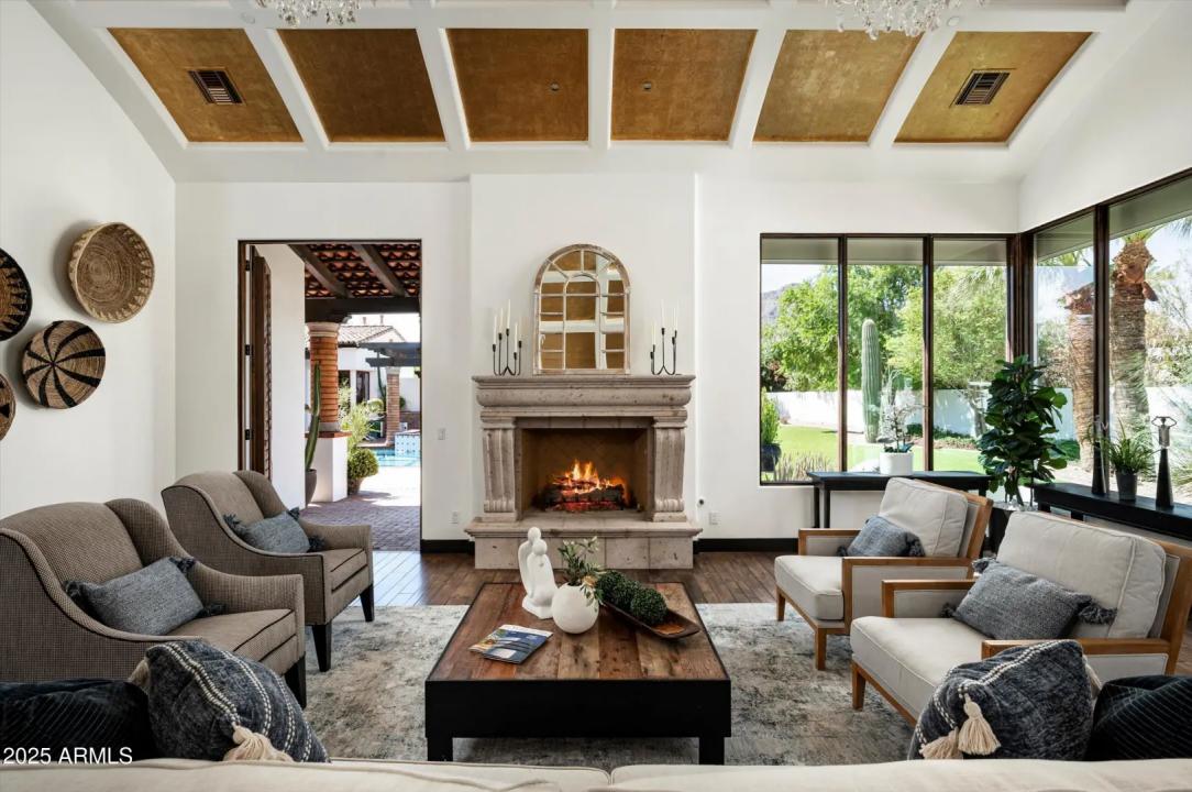 Real Estate Picture 7
