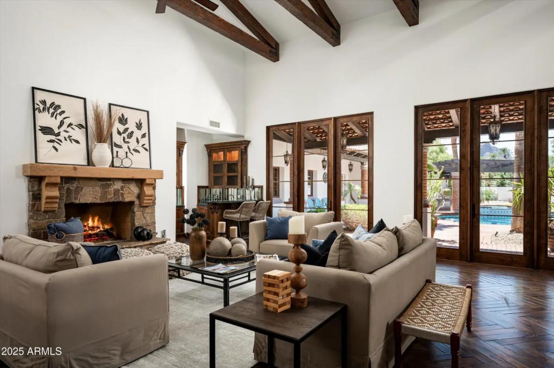 Real Estate Picture 15