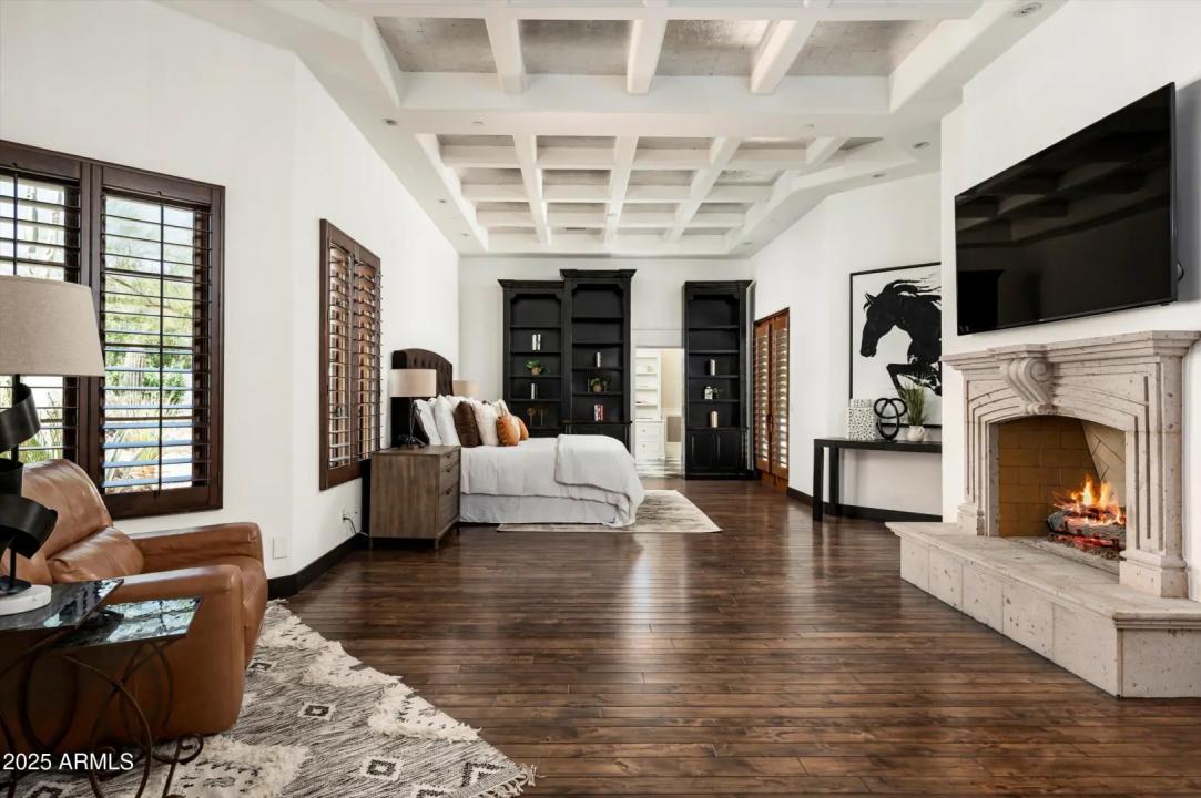 Real Estate Picture 22