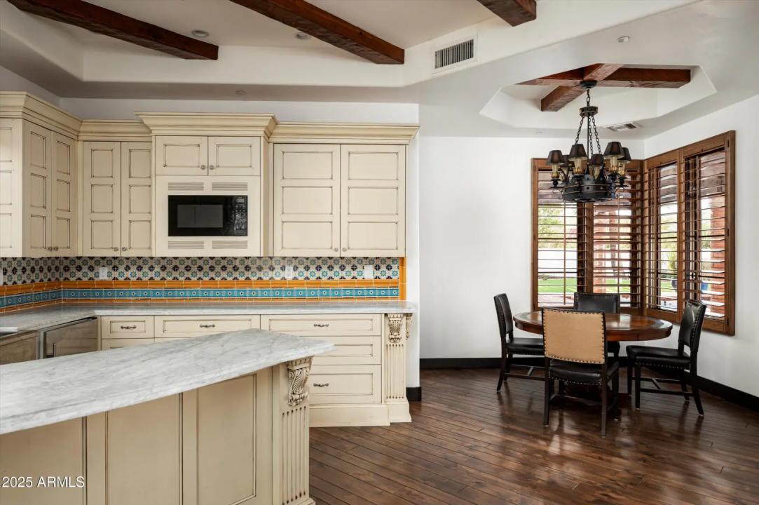 Real Estate Picture 31