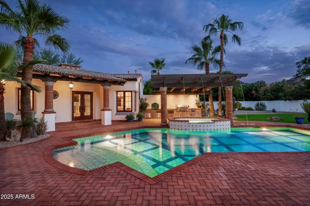 Real Estate Picture 38