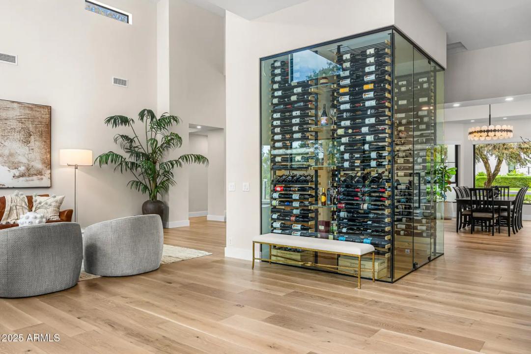 Real Estate Picture 10