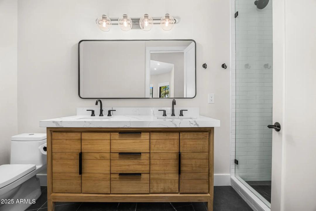 Real Estate Picture 27