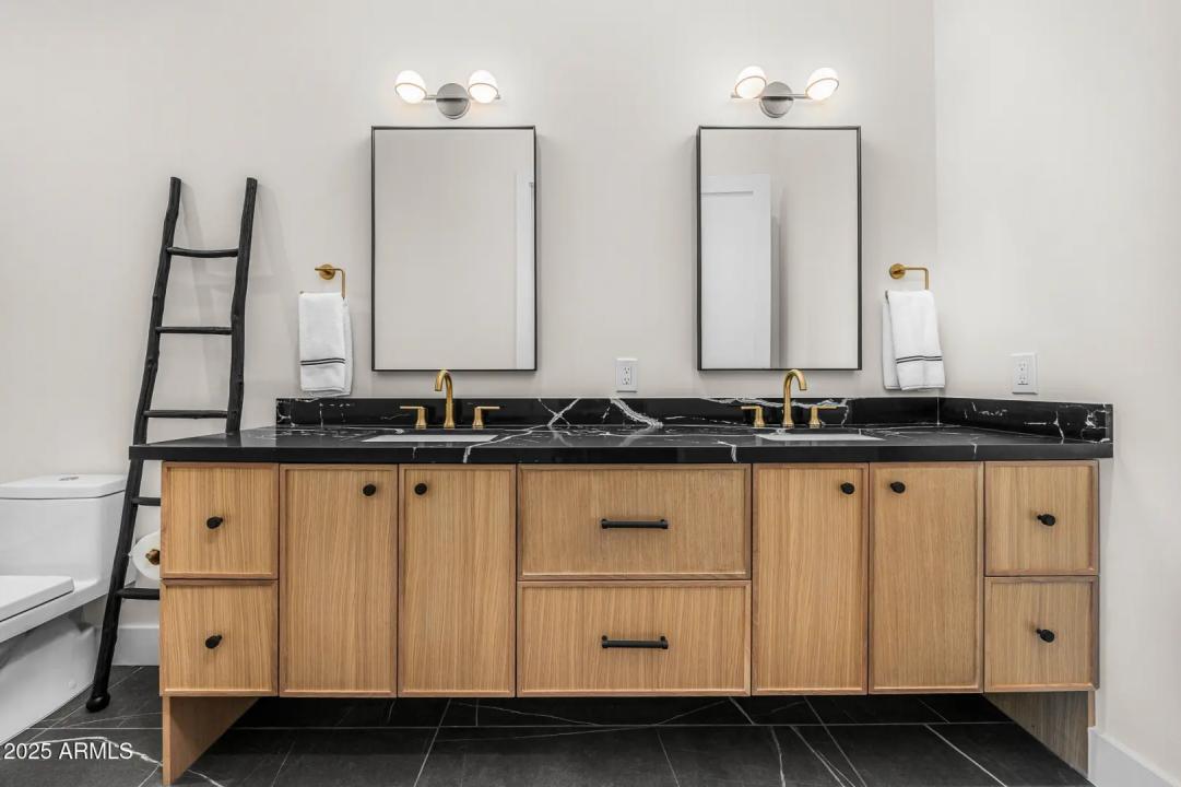 Real Estate Picture 29