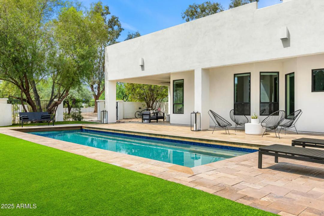 Real Estate Picture 37