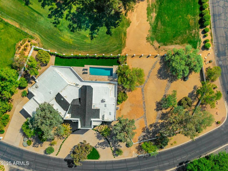 Real Estate Picture 40