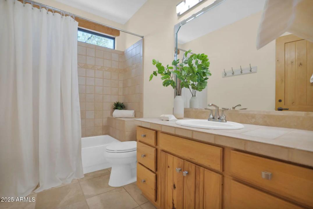 Real Estate Picture 31