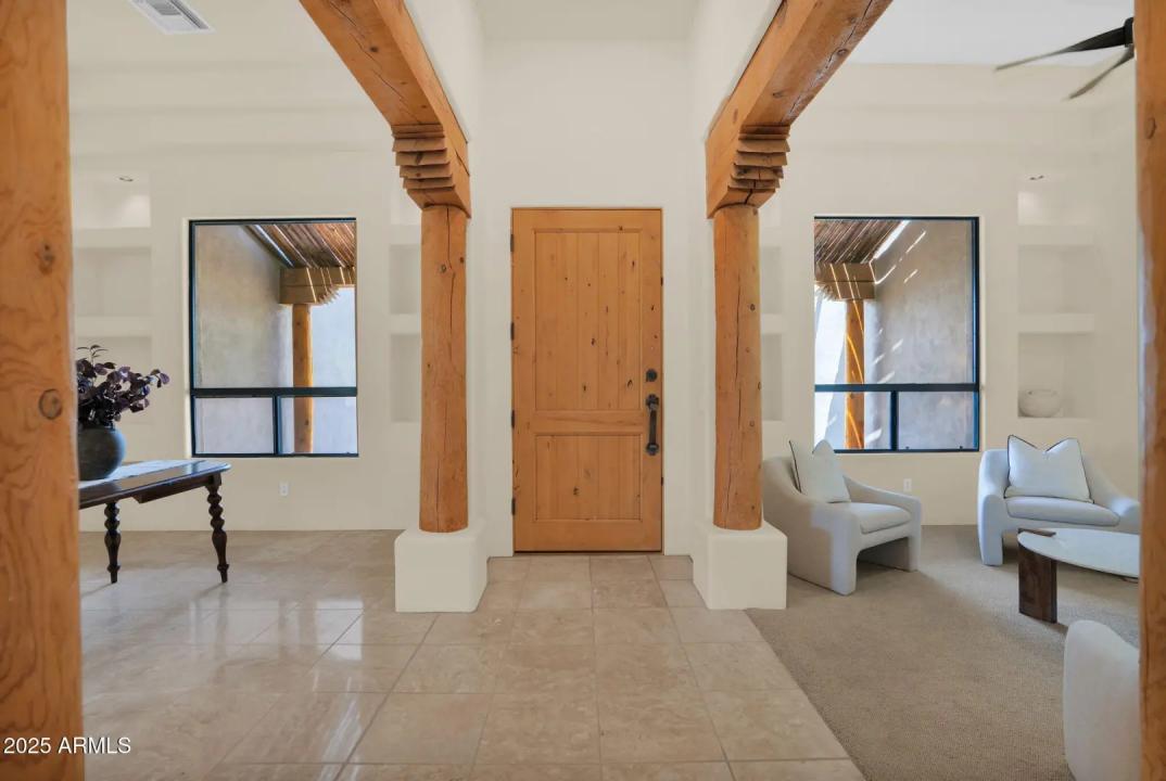 Real Estate Picture 7