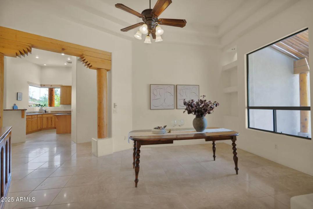 Real Estate Picture 11
