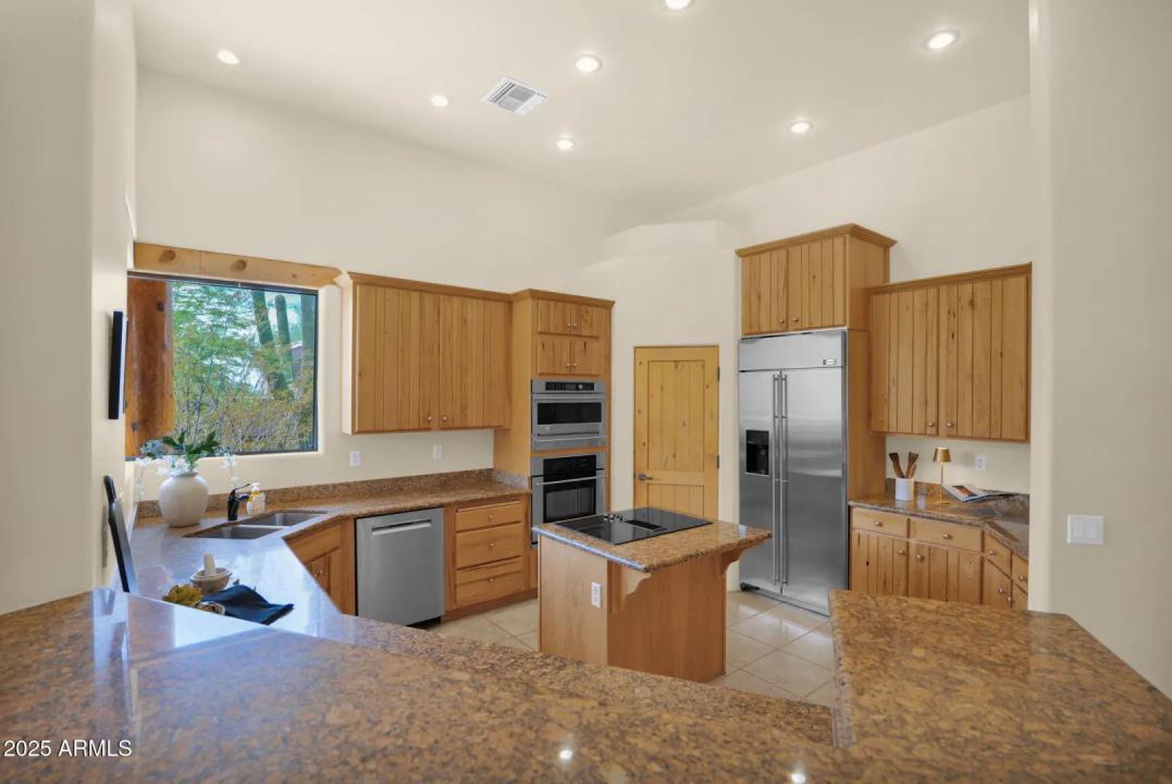 Real Estate Picture 19