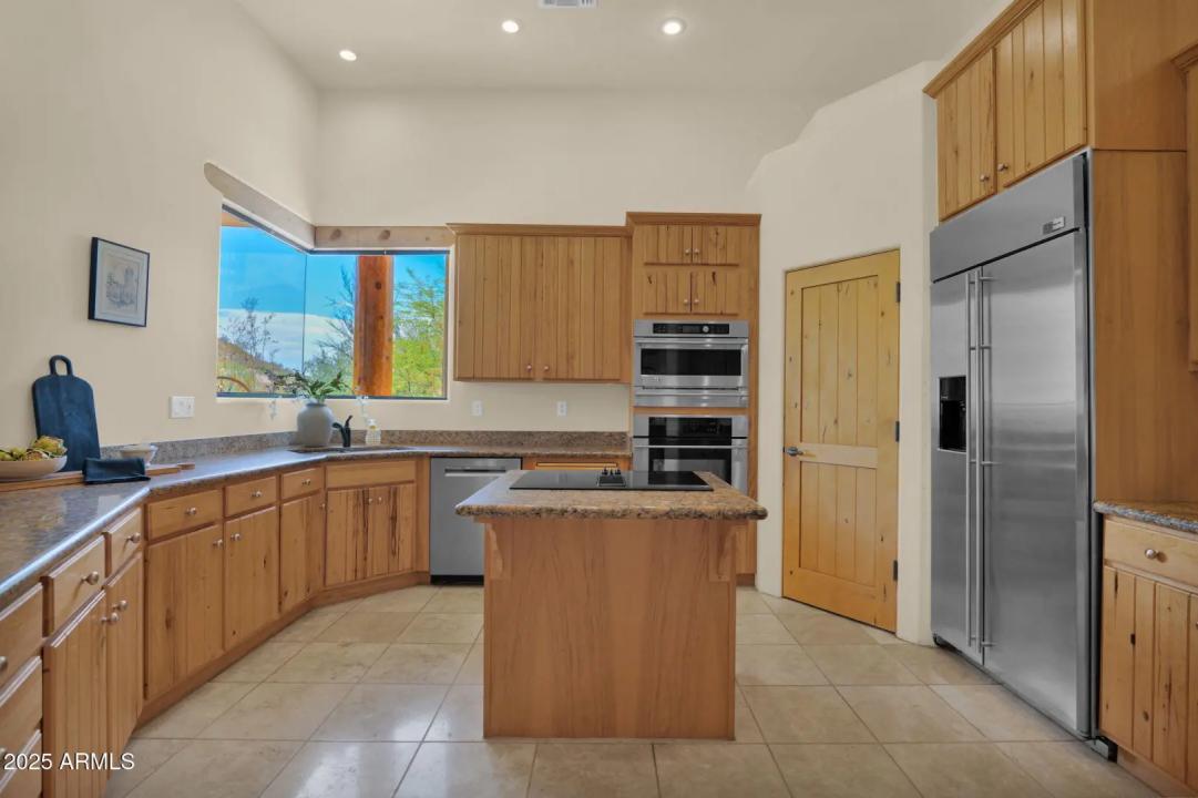 Real Estate Picture 20