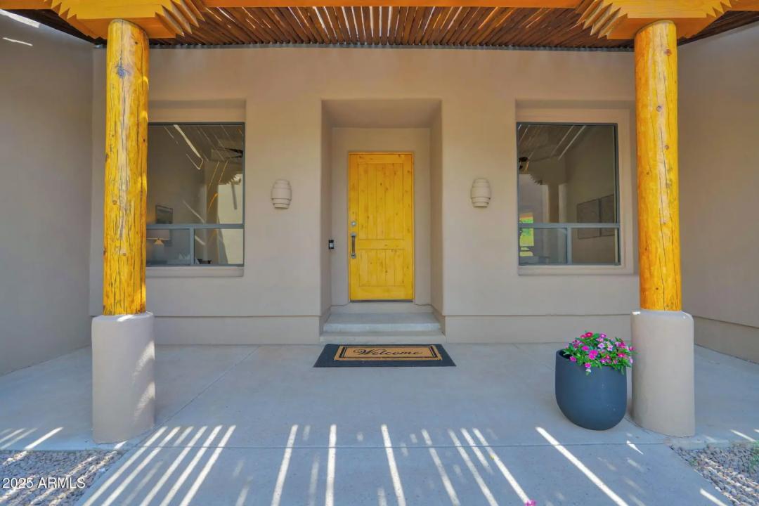 Real Estate Picture 3