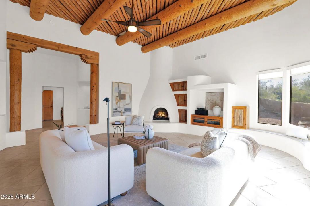 Real Estate Picture 6