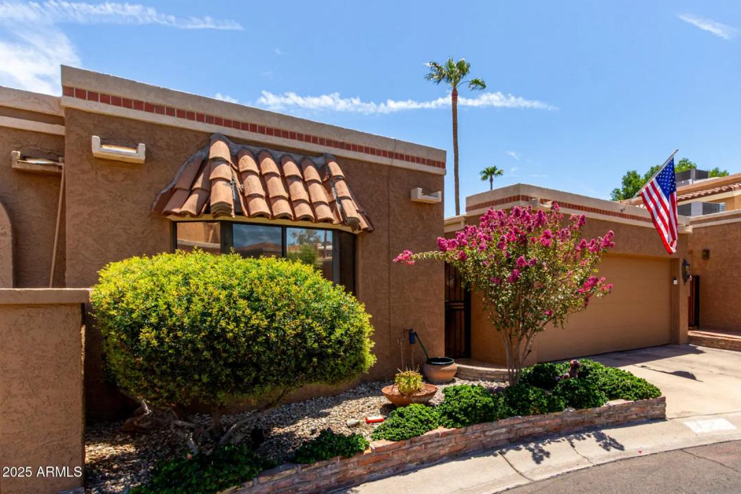 Real Estate Picture 6