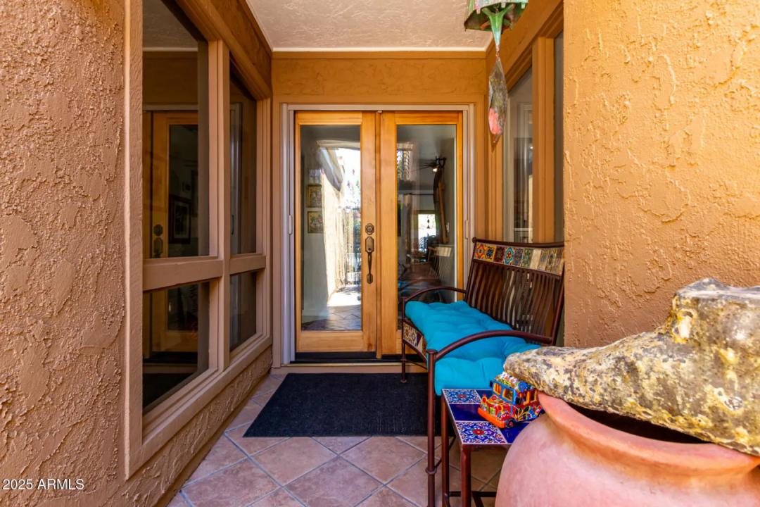 Real Estate Picture 8