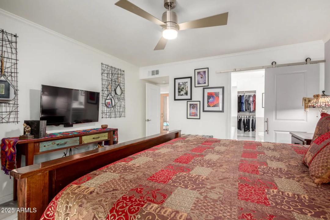 Real Estate Picture 18