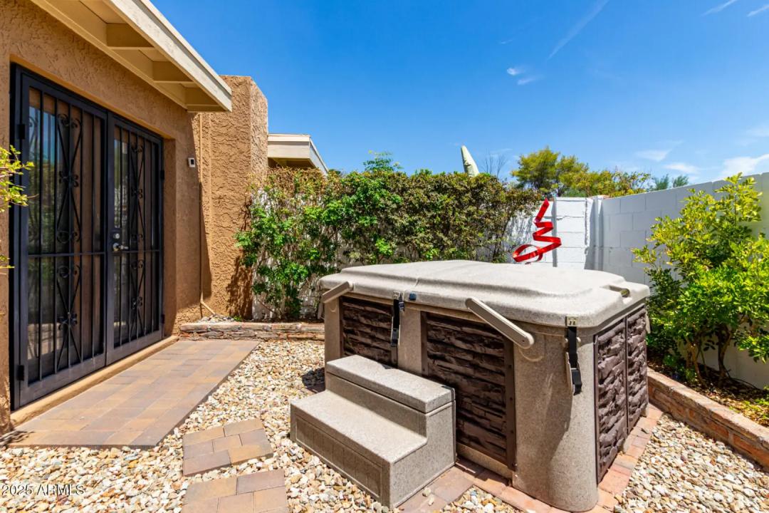 Real Estate Picture 26