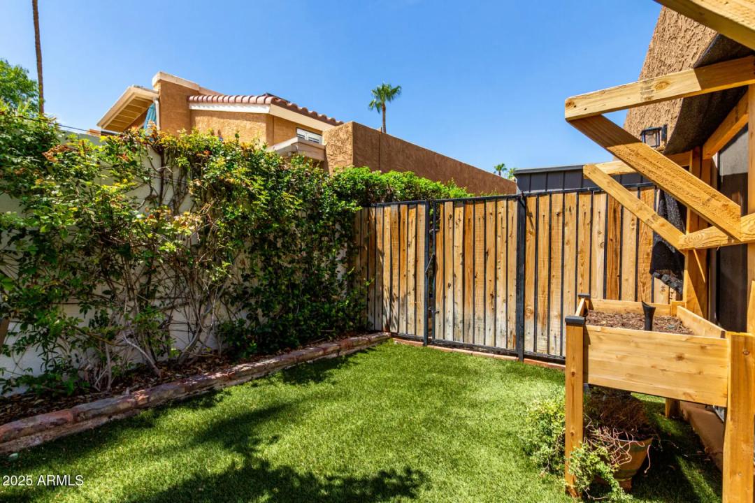 Real Estate Picture 29