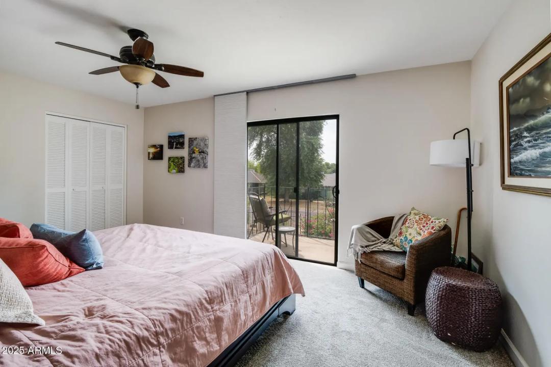Real Estate Picture 14