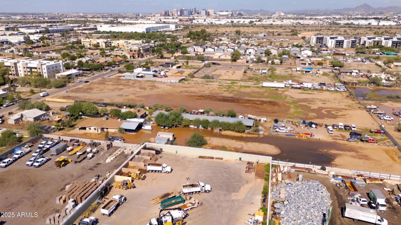 Real Estate Picture 34