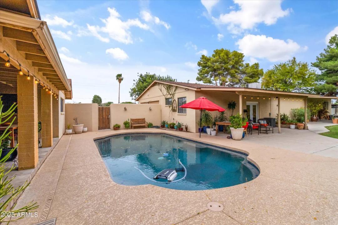 Real Estate Picture 35