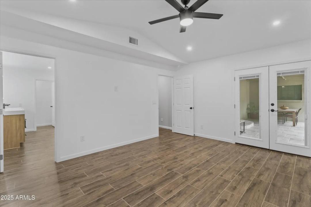 Real Estate Picture 23