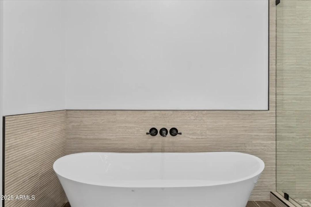 Real Estate Picture 20