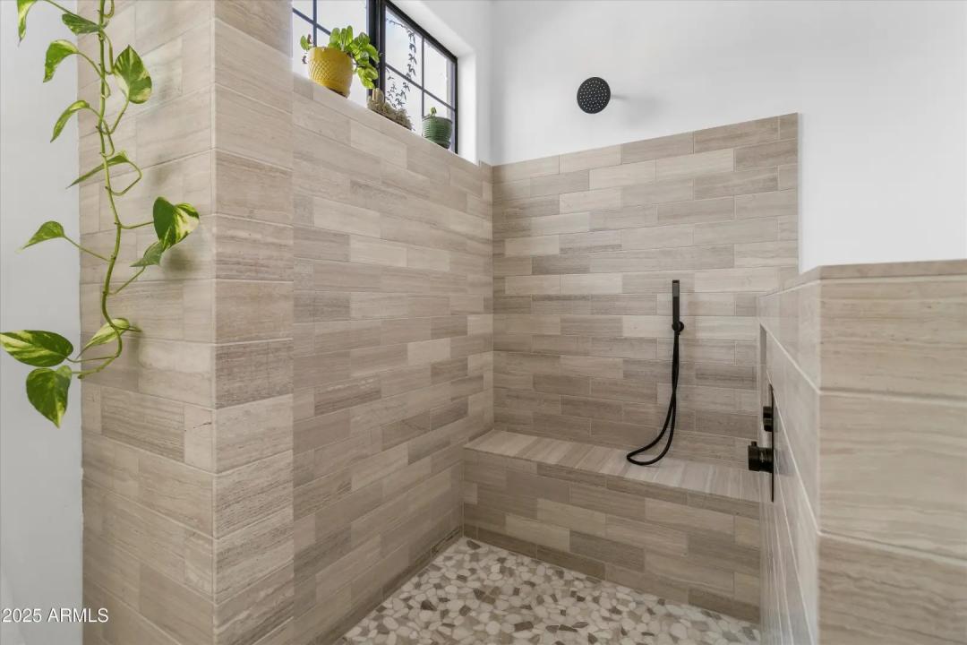 Real Estate Picture 48
