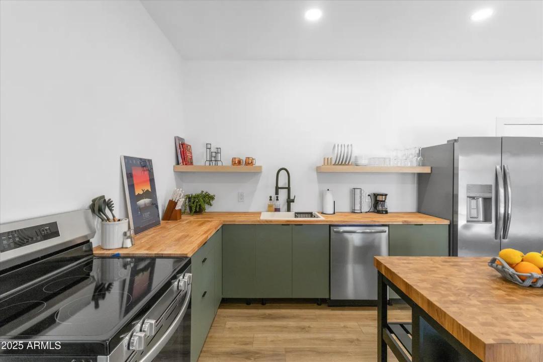 Real Estate Picture 39