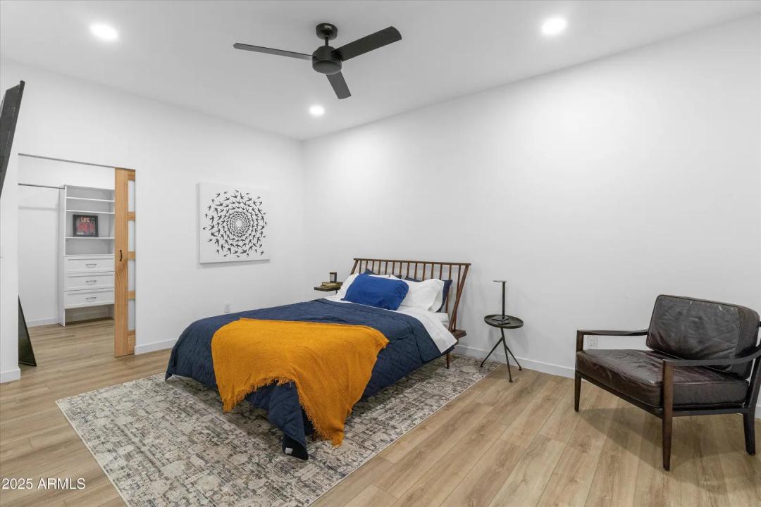 Real Estate Picture 44
