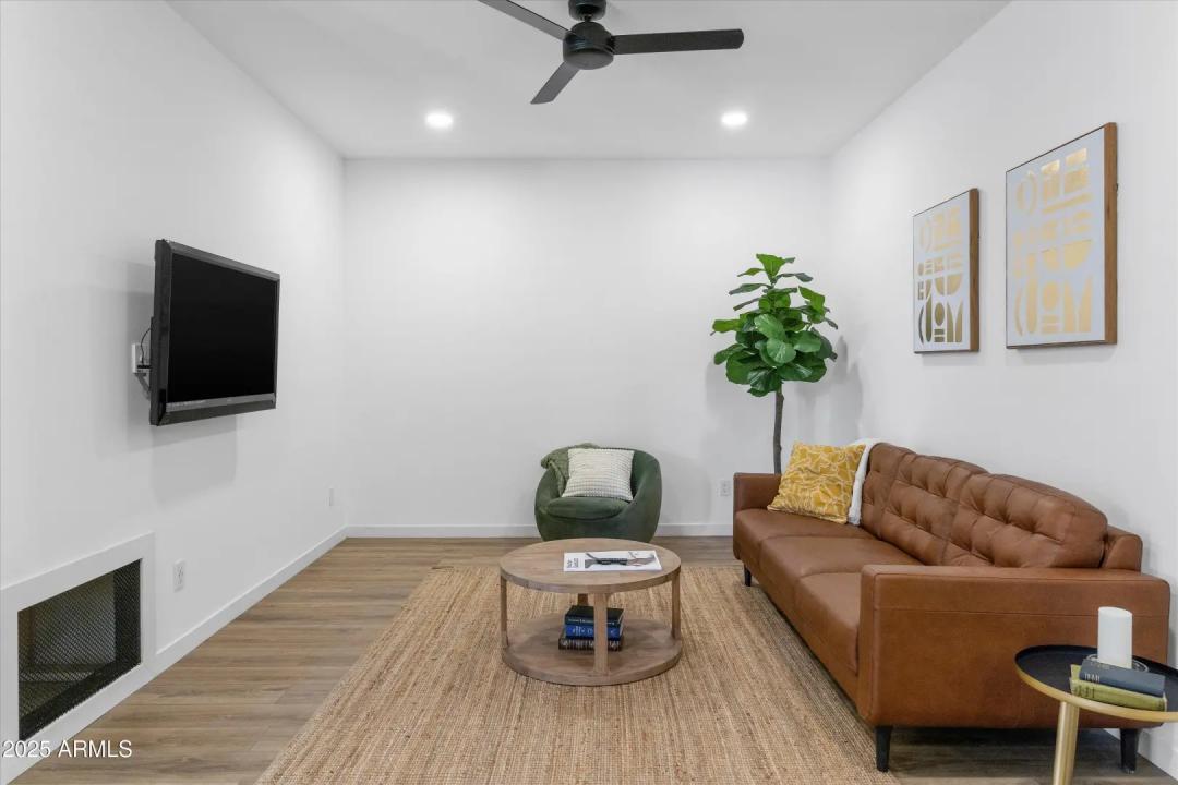 Real Estate Picture 42