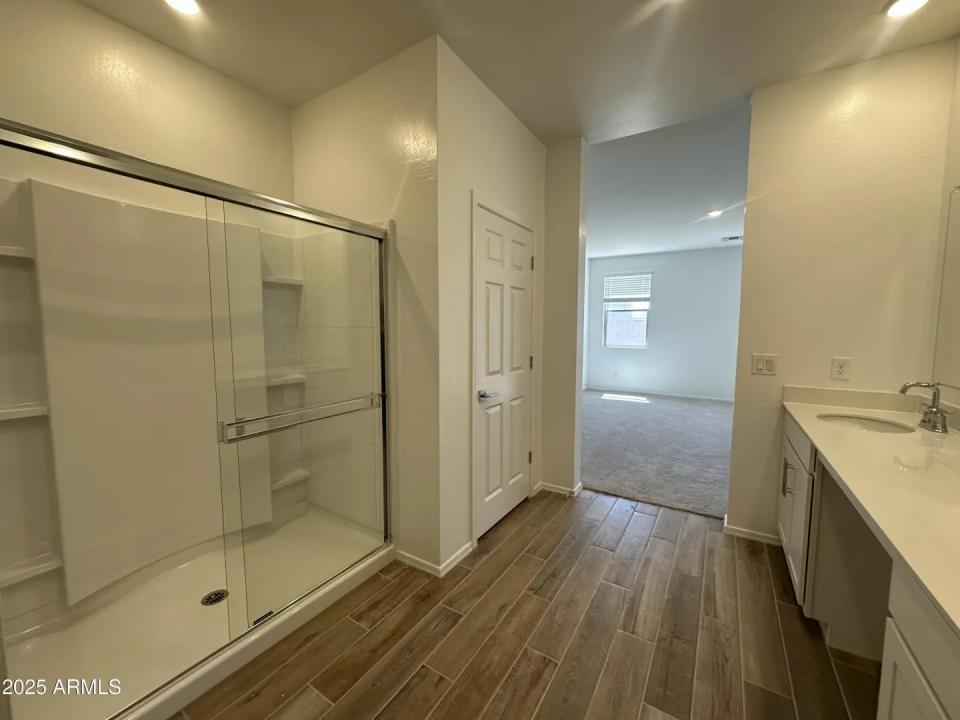Real Estate Picture 27