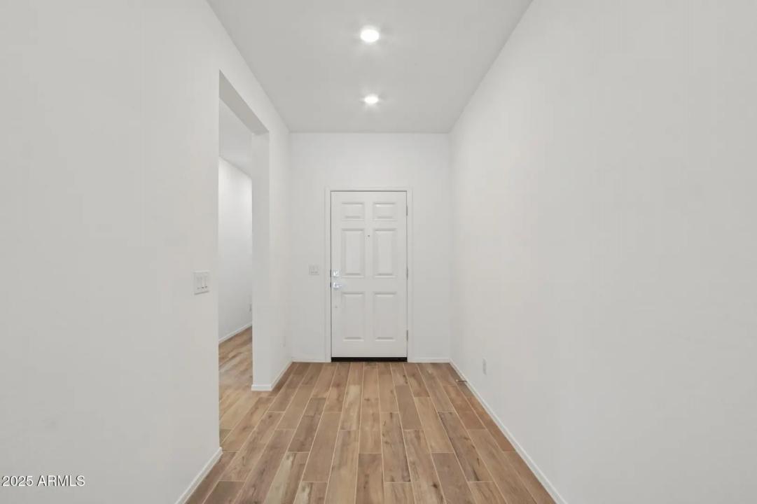 Real Estate Picture 5