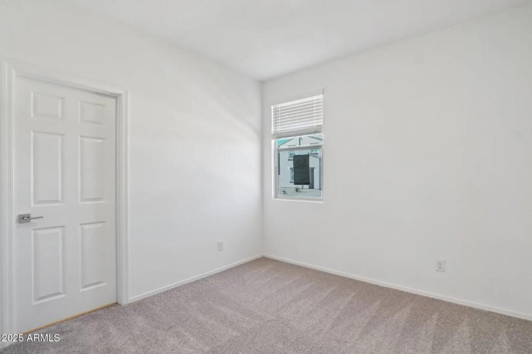 Real Estate Picture 19