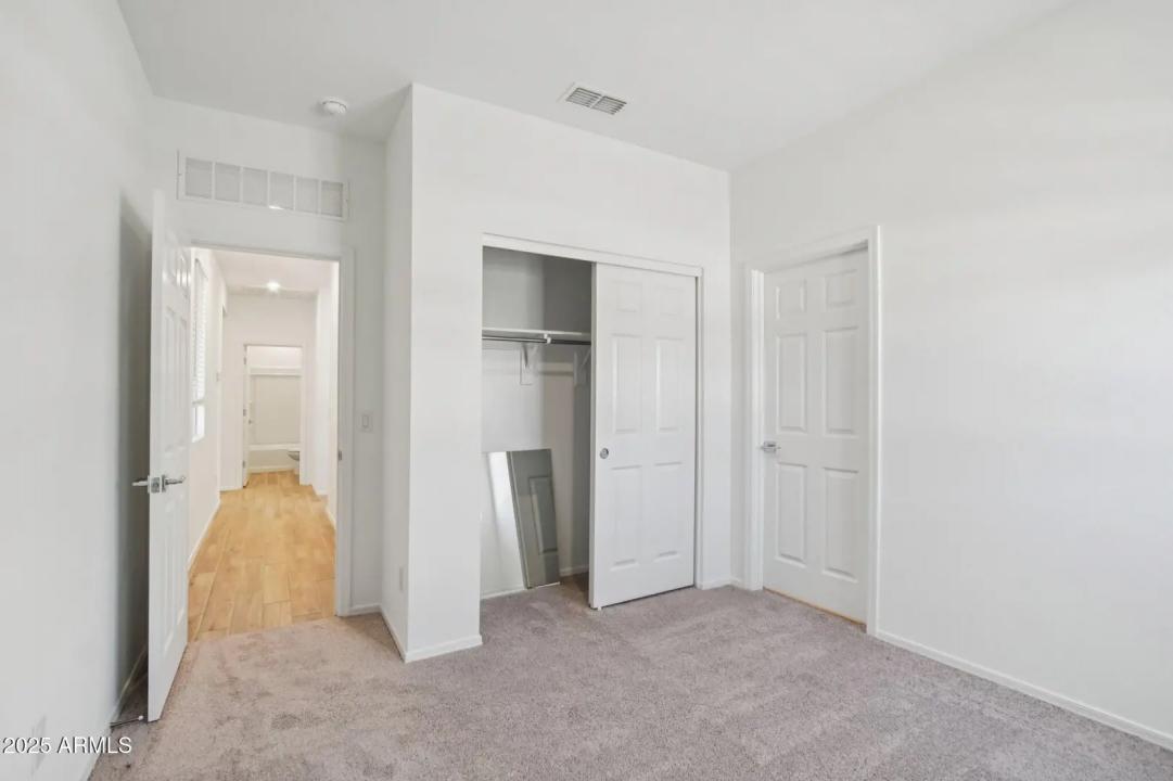 Real Estate Picture 20