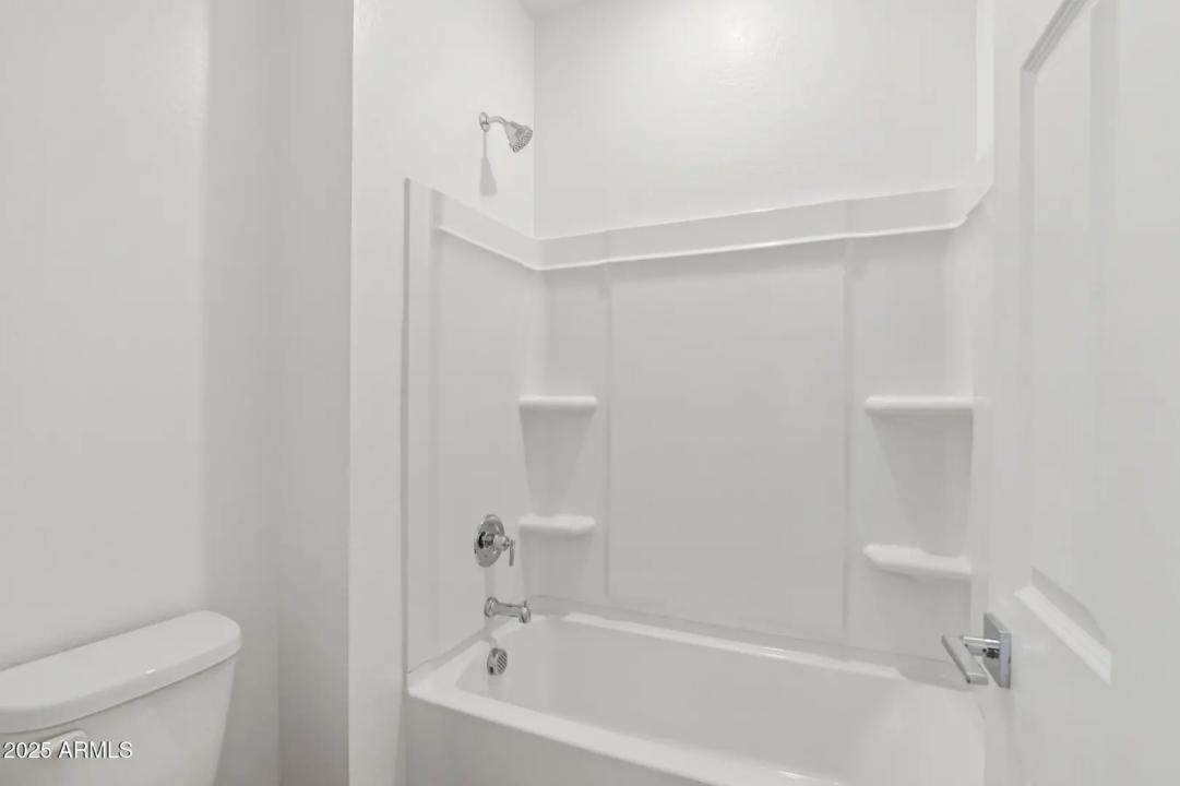 Real Estate Picture 24