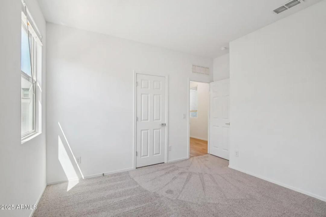 Real Estate Picture 26