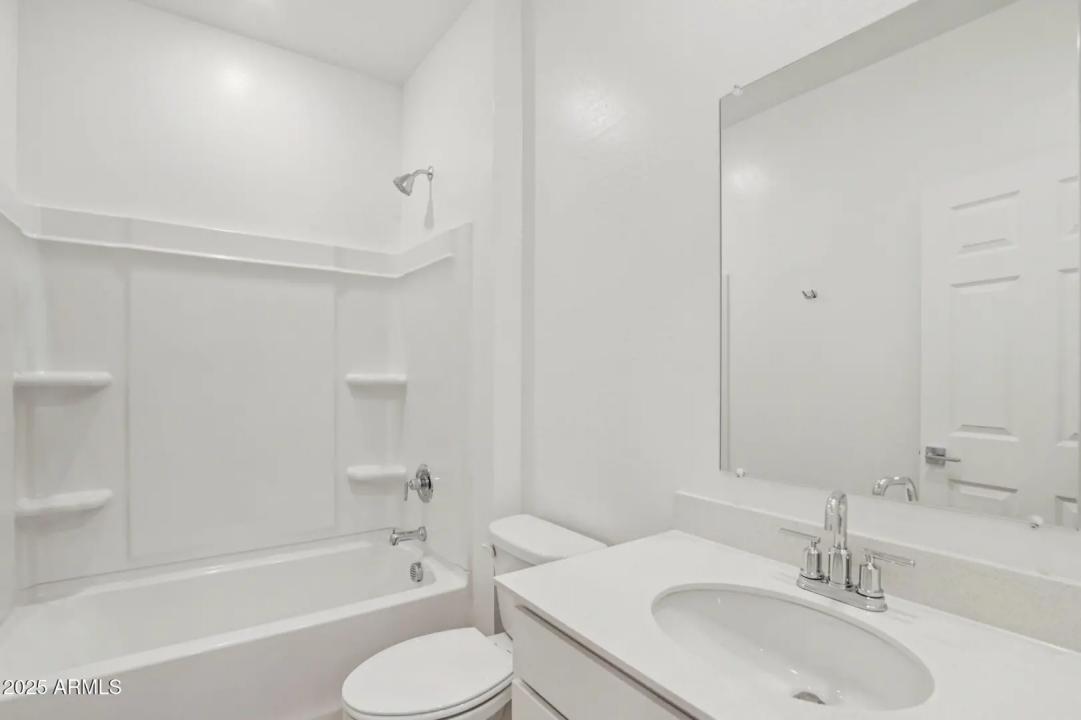 Real Estate Picture 27