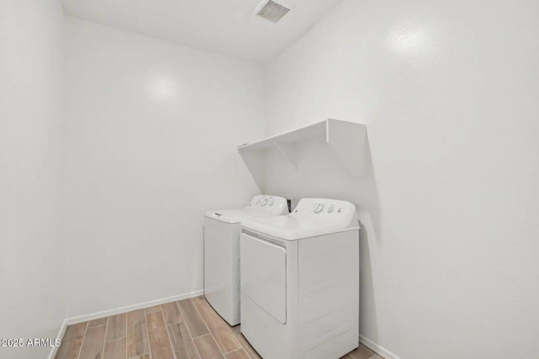 Real Estate Picture 28