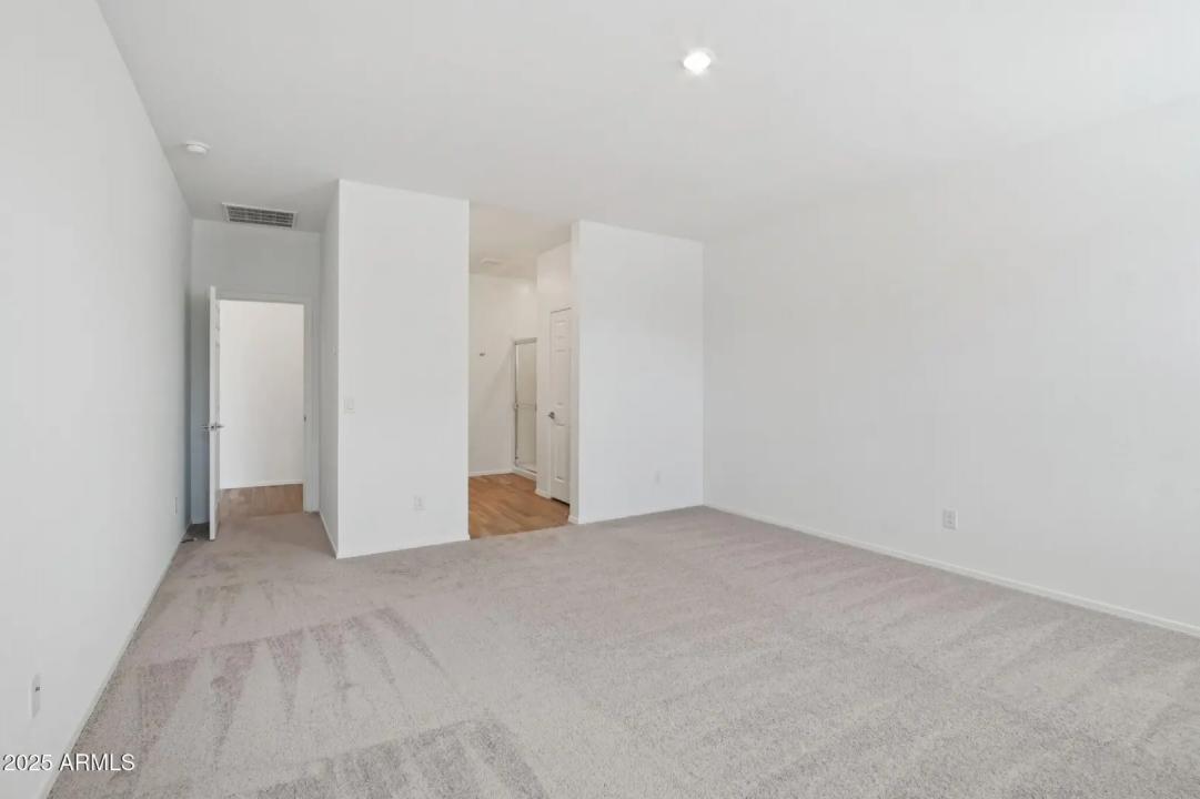 Real Estate Picture 31