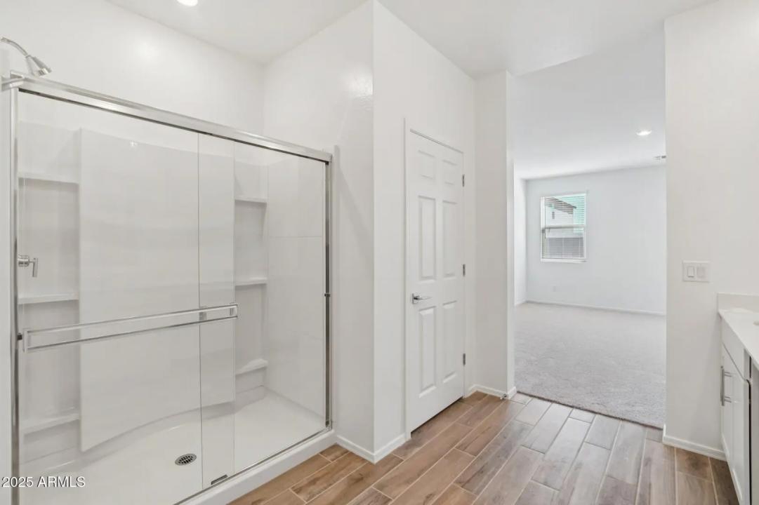 Real Estate Picture 34