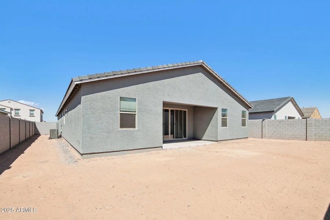 Real Estate Picture 40