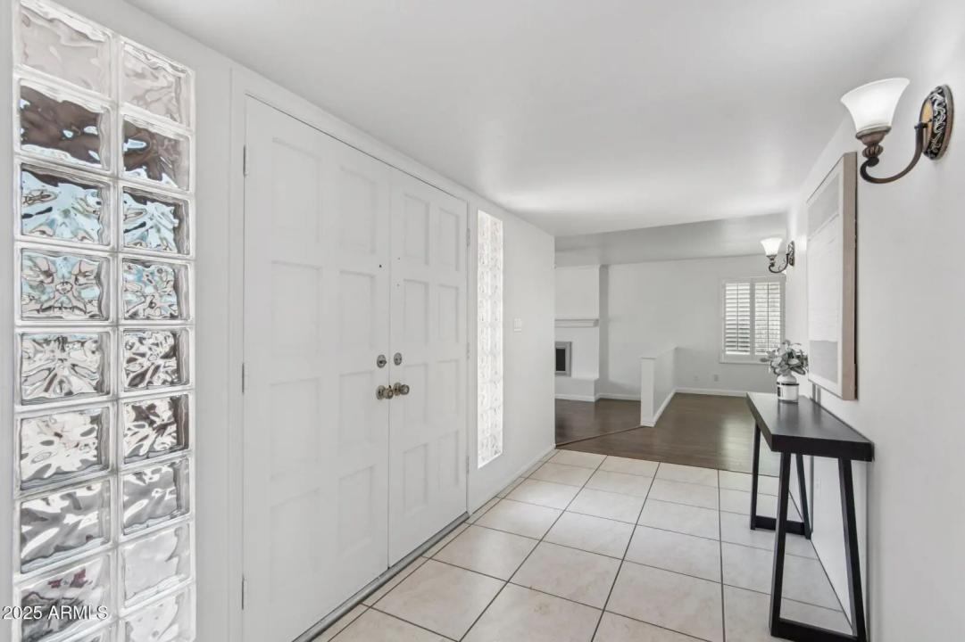 Real Estate Picture 7