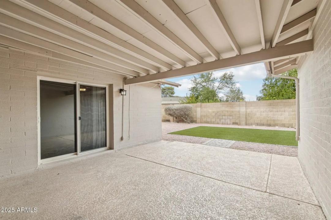 Real Estate Picture 22