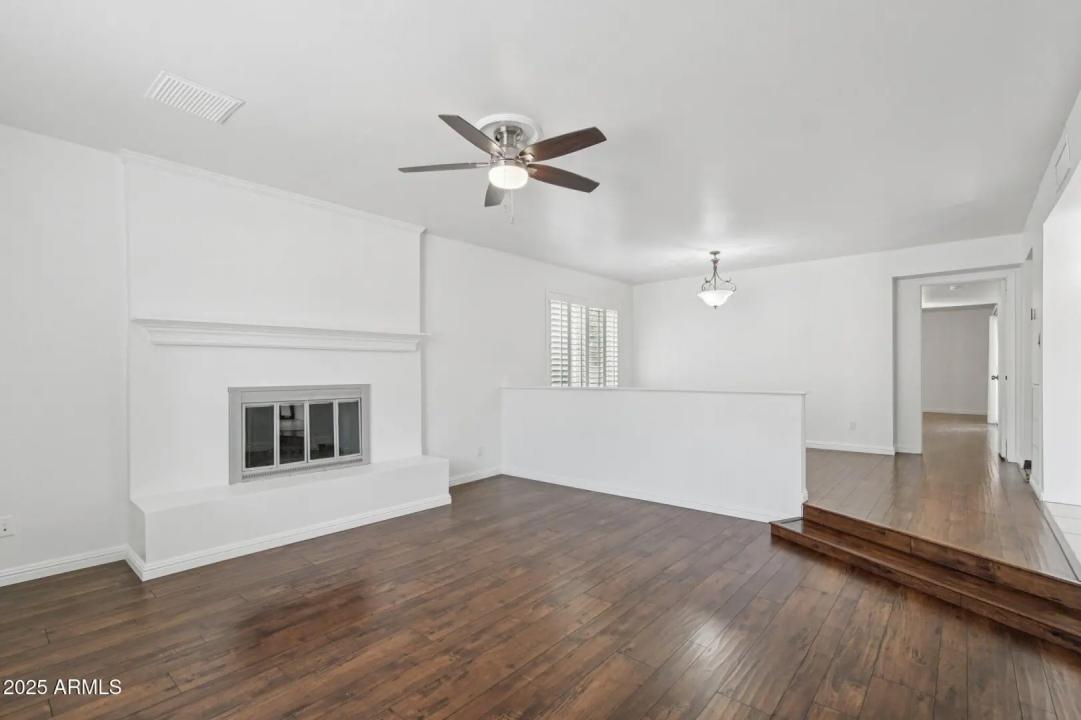 Real Estate Picture 5