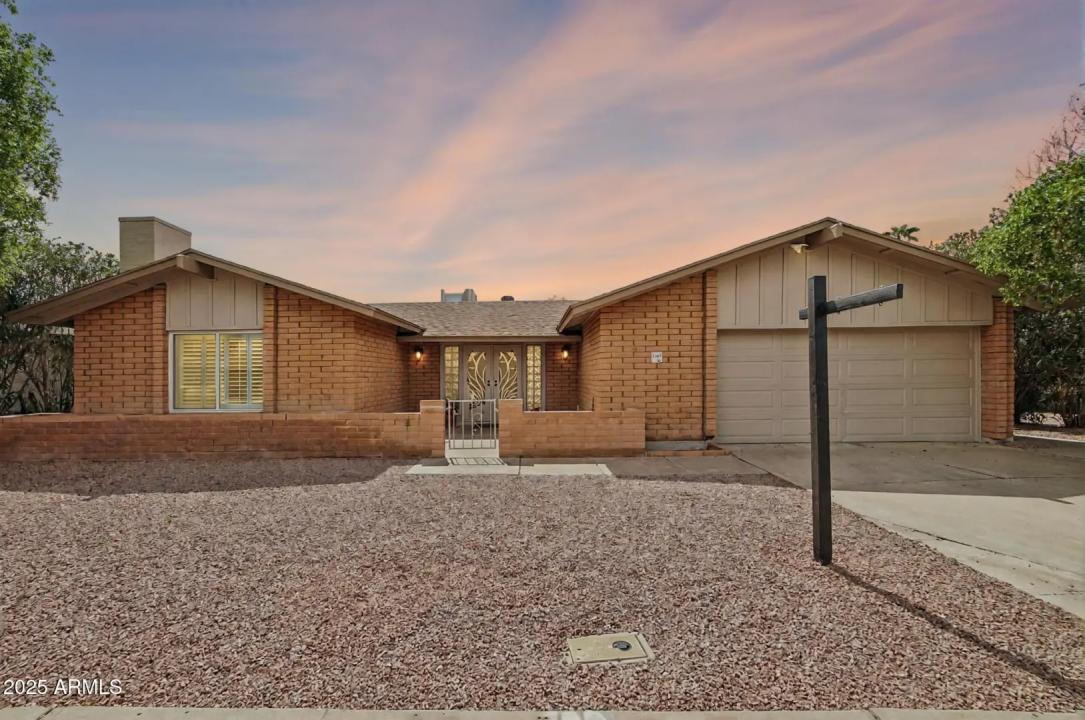 Real Estate Picture 1