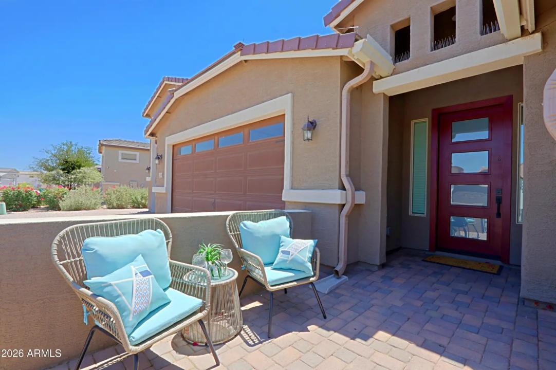 Real Estate Picture 5